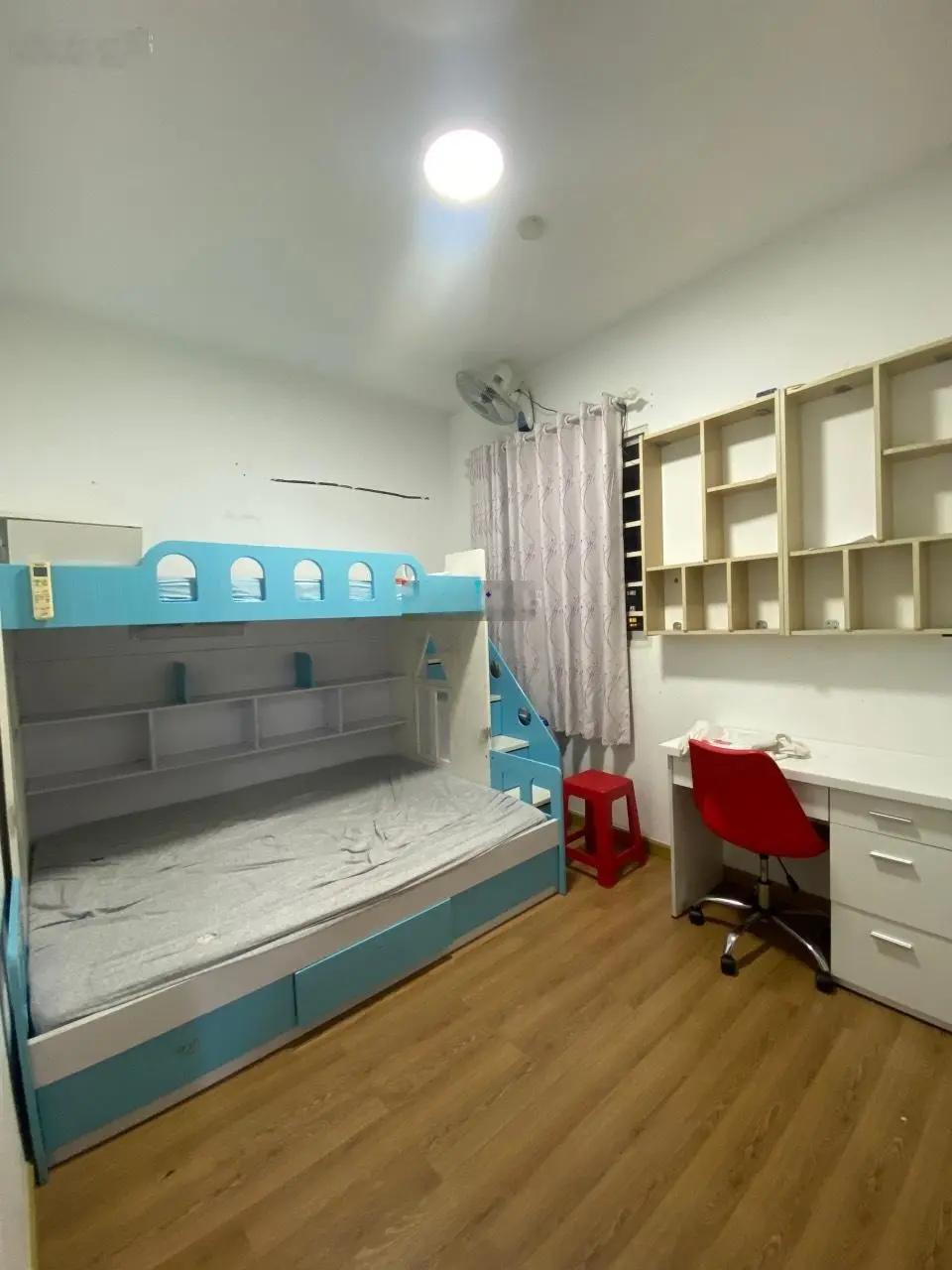 Bán gấp Ruby 2PN-2WC(70m2) view nội khu, thoáng mát chỉ 2,950 Tỷ