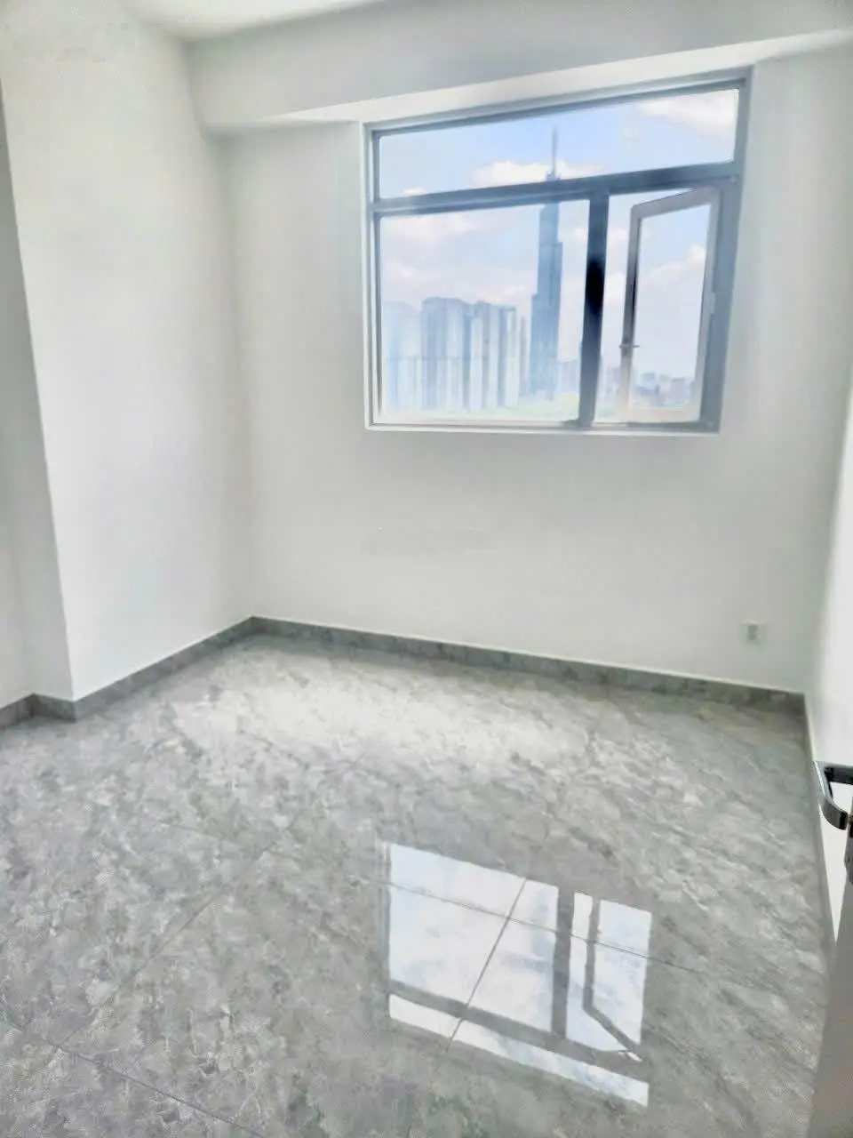 Sang nhượng căn hộ Paris Hoàng Kim ngay vòng xoay Trần Não - Lương Định Của Quận 2: 71m2 - 2PN
