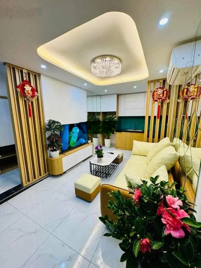 Siêu phẩm duy nhất tại Vũ Tông Phan - Nhà đẹp - Lô góc mặt tiền 9m - Kinh Doanh - 3 xe ô tô tránh