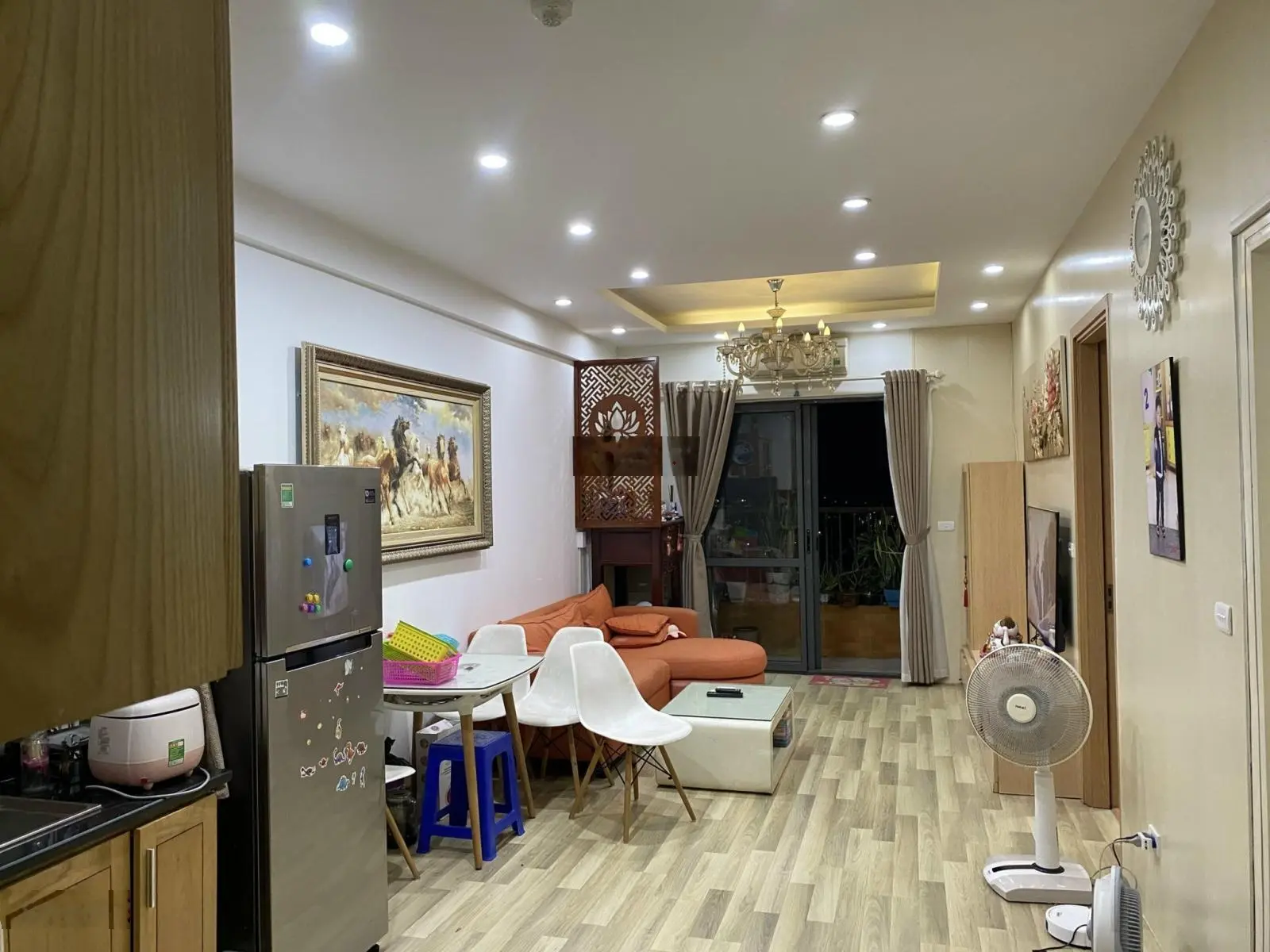Bán căn hộ 2 phòng ngủ 2 vệ sinh full nội thất