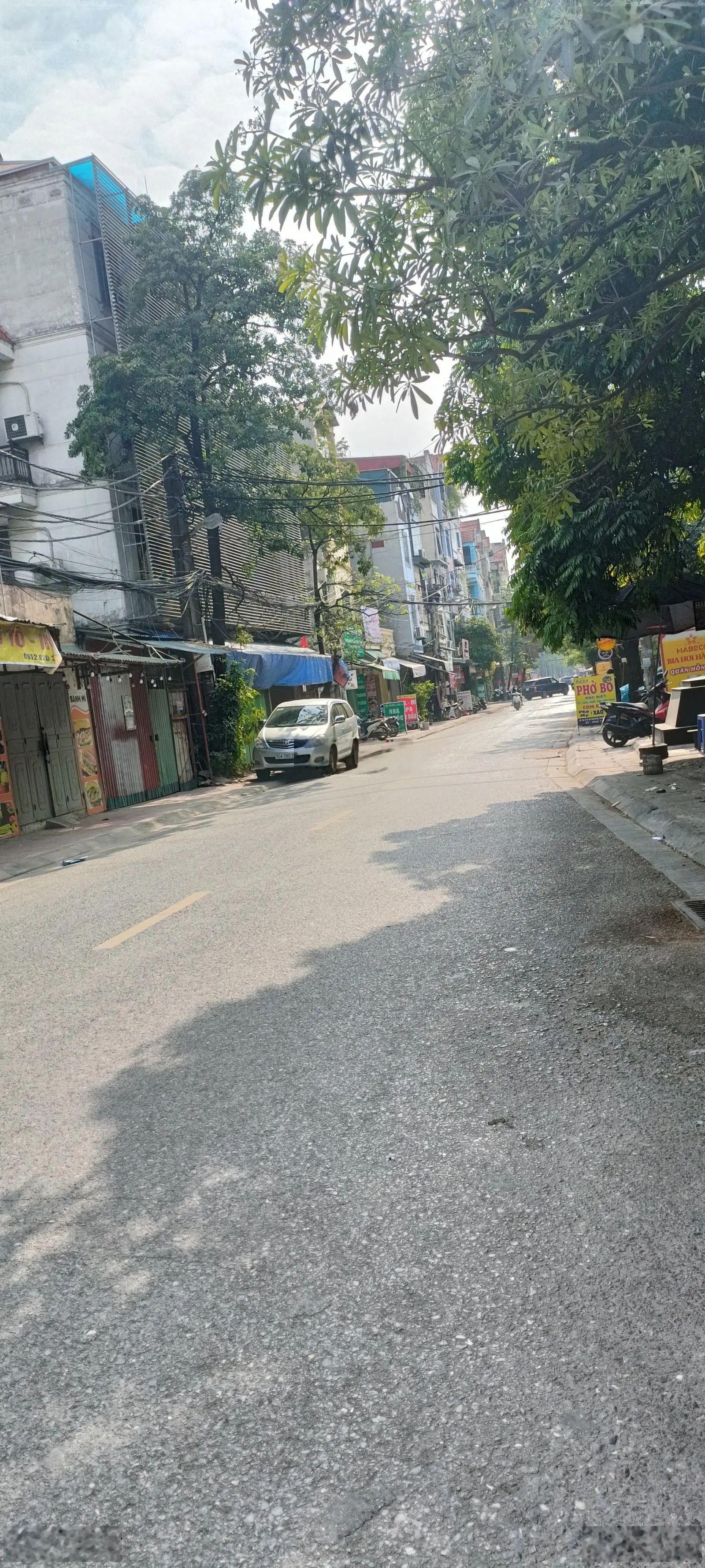 Sát chợ Bông Đỏ Ngô Thì Nhậm, Hà Đông, 36m2, 4 tầng. Giá 7 tỷ lô góc, ô tô đỗ cửa. Kinh doanh