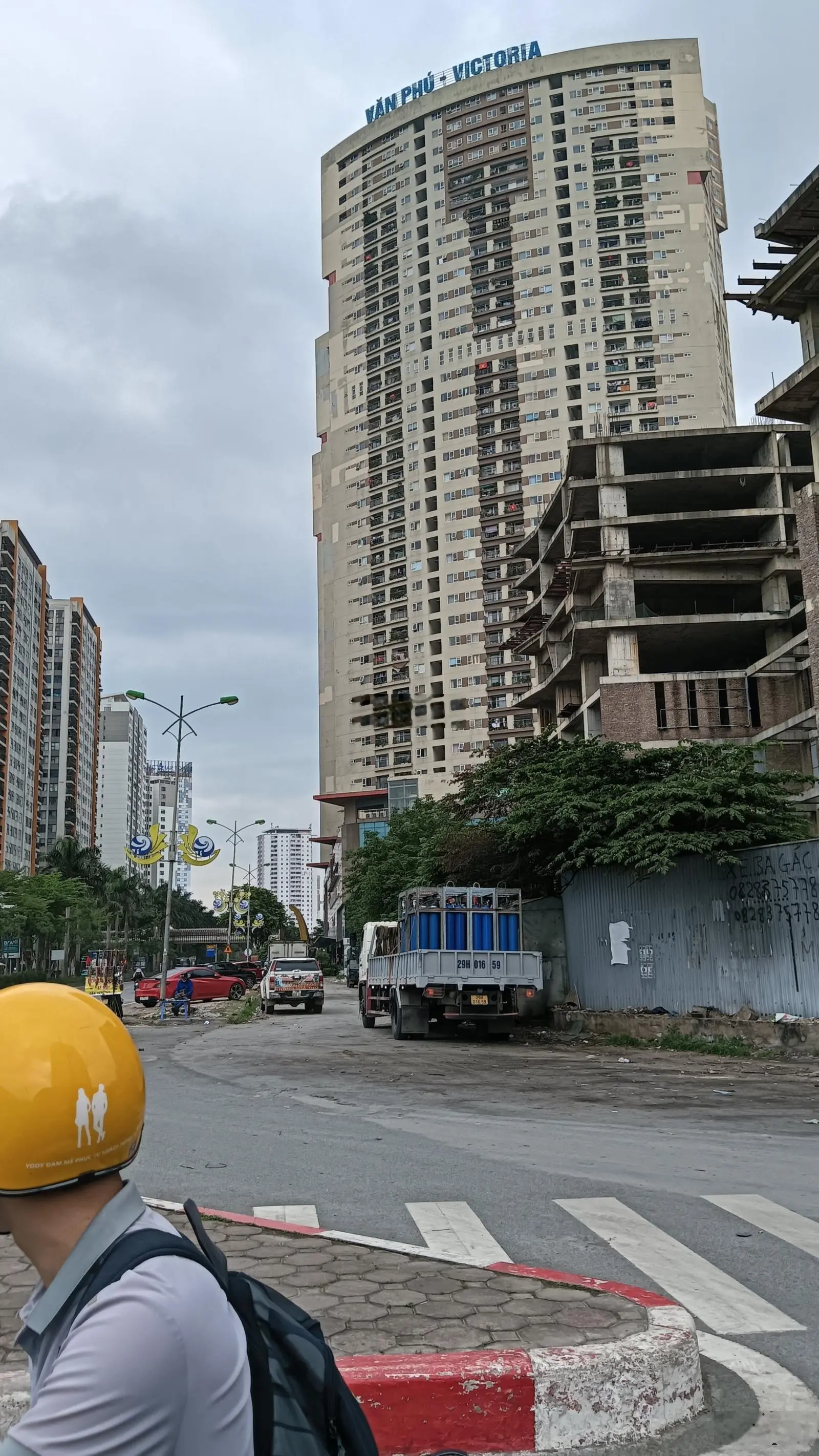 Bản gấp Liền kề, kĐT, Xa La, Hà Đông, 43 m², 5 tầng, giá 5,74 tỷ, giao thông, kinh doanh sầm uất.