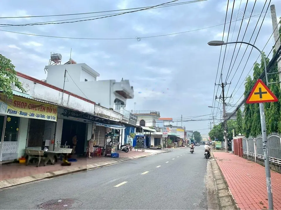 Chủ kẹt tiền cần ra nhanh lô đất MT Phan Văn Hớn, Hóc Môn, cách chợ Bà Điểm 800m, SHR