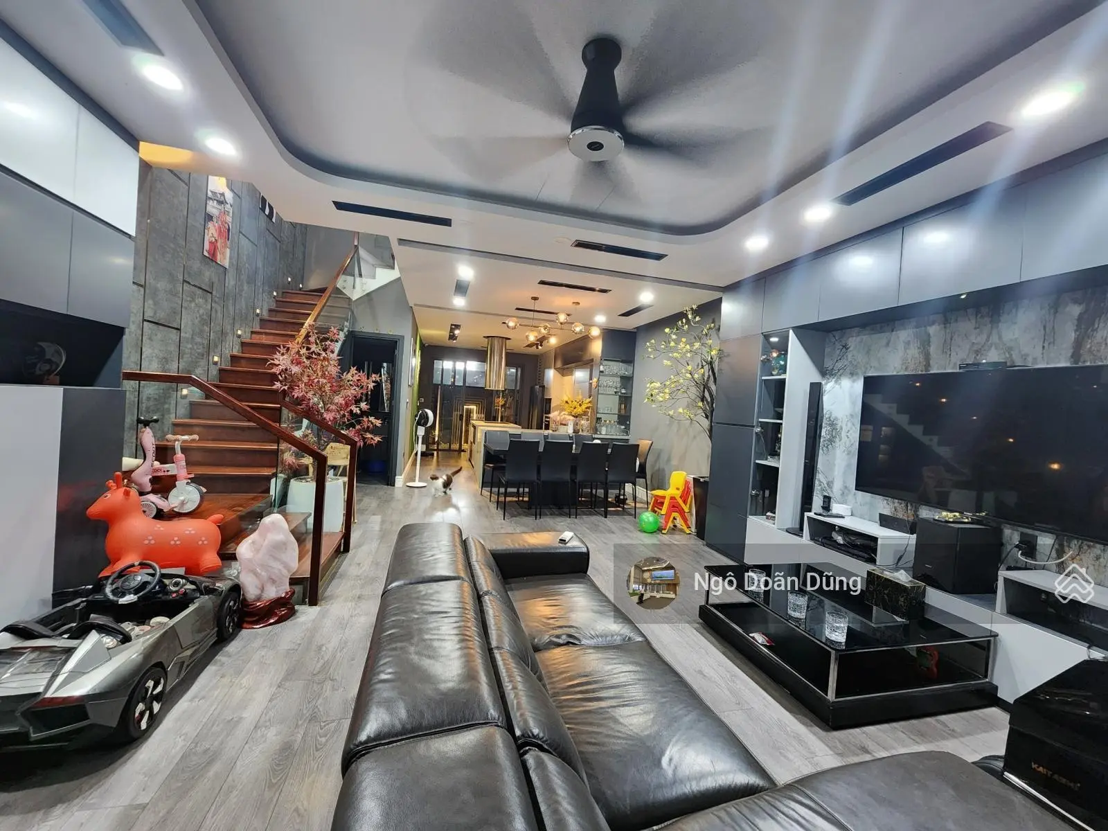 Bán liền kề 117m2 Gamuda 3 tầng MT 5.5m nội thất cao cấp sang trọng, đối diện vườn hoa 0904 744 ***