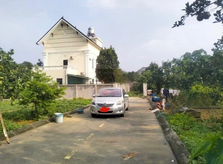 Lô góc trục chính Tân Xã, xung quanh nhiều nhà trọ, ngay khu CNC xây trọ số 1 Hoà Lạc