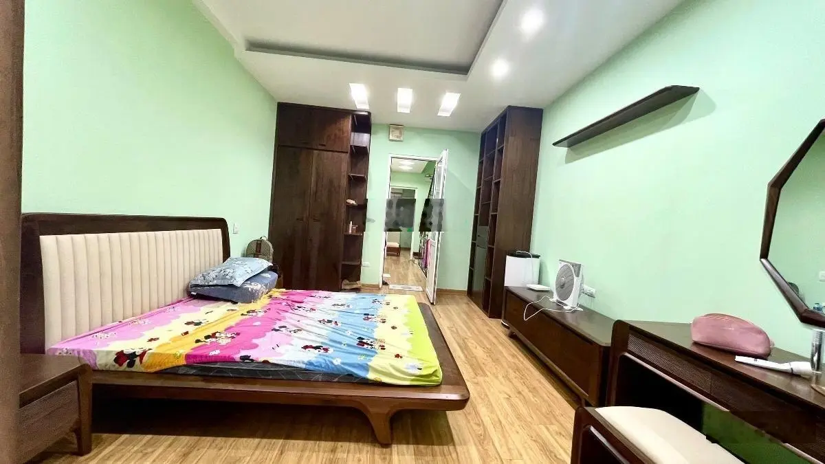 Bán gấp nhà siêu vip Phùng Chí Kiên 65m2 x 5 tầng mặt tiền 4m dân xây chắc chắn phân lô ô tô tránh