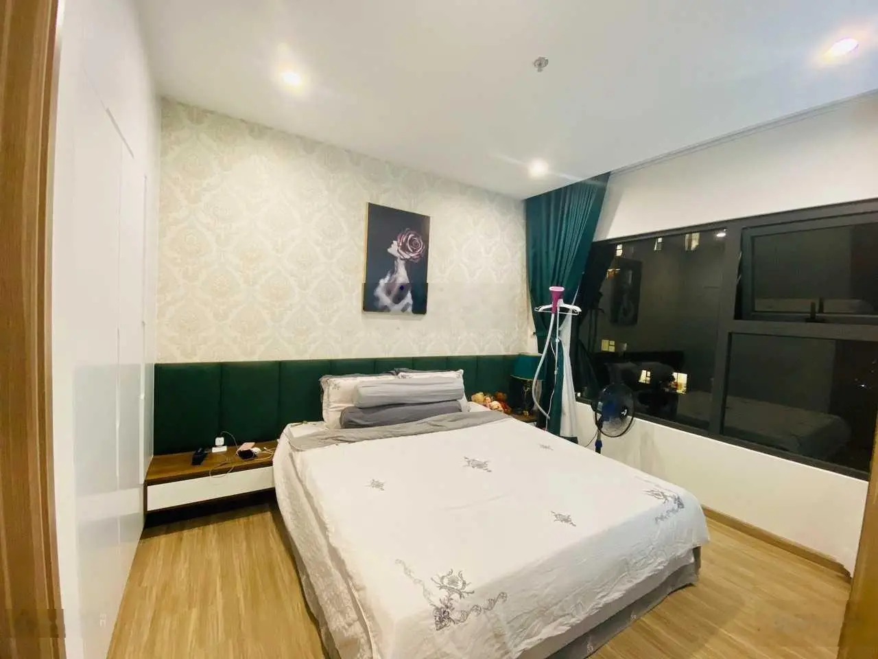 Bán gấp căn hộ FLC 36 Phạm Hùng, 131m2 - 3PN cửa Nam, ban công Bắc, full nội thất, giá 7,2 tỷ