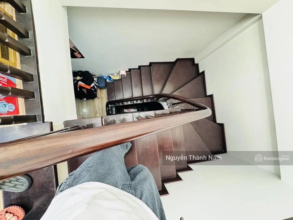 Bán nhà Đội Cấn - Ba Đình 43m2 x 5 tầng mặt tiền 6m - ô tô 7 chỗ đỗ đầu cổng quay đầu thoải mái