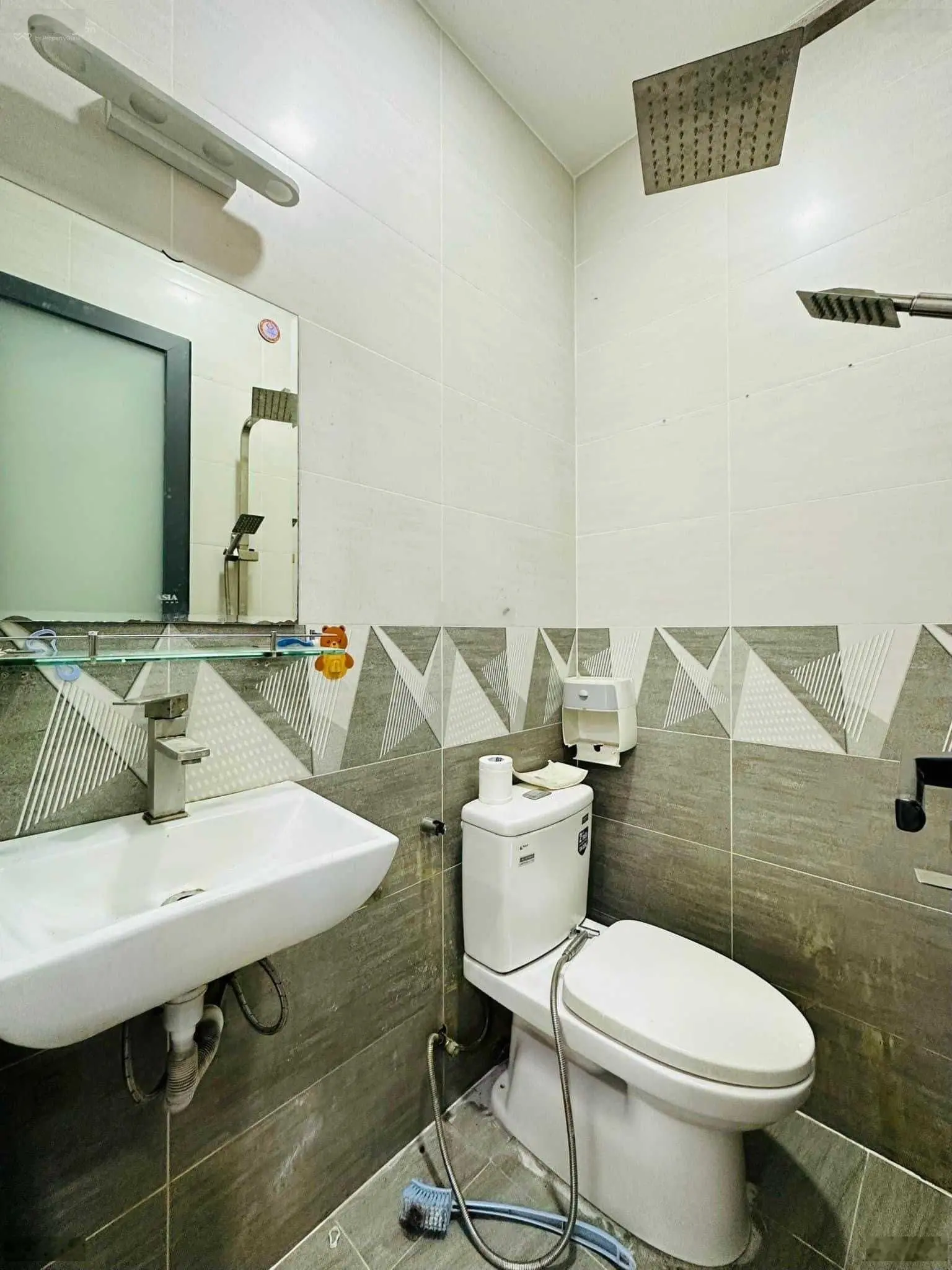 Bán Nhà Trung Tâm Quân 11 Đường Hàn Hải Nguyên, Phường 2, DT: 35,8m2.