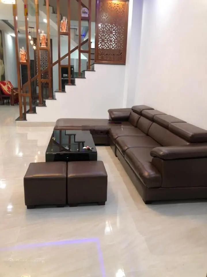 Nhà đẹp 3 tầng mái đúc sàn đúc đất 5x20m hướng Đông 6PN, giá 7,5 tỷ thương lượng chính chủ
