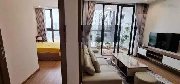 Giá trên 8 tỷ - Bán căn hộ view hồ 3 phòng ngủ Vinhomes Skylake, tầng 26, SĐCC, sẵn hđ thuê