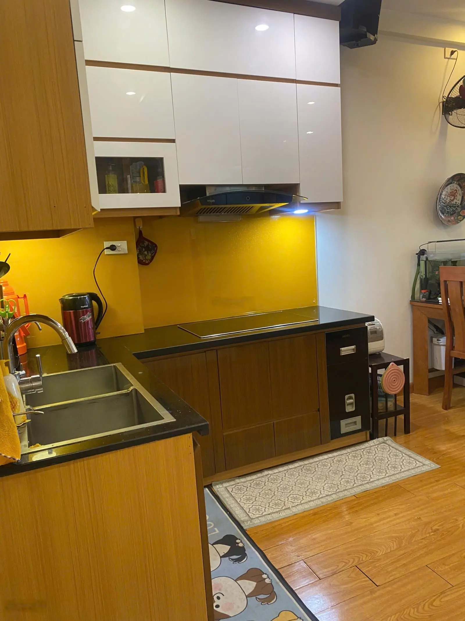 Chính chủ bán căn 3PN, 2WC, 104m2, chỉ 6,1 tỷ. Full NT cao cấp, mát mẻ. LH: 0343 202 ***