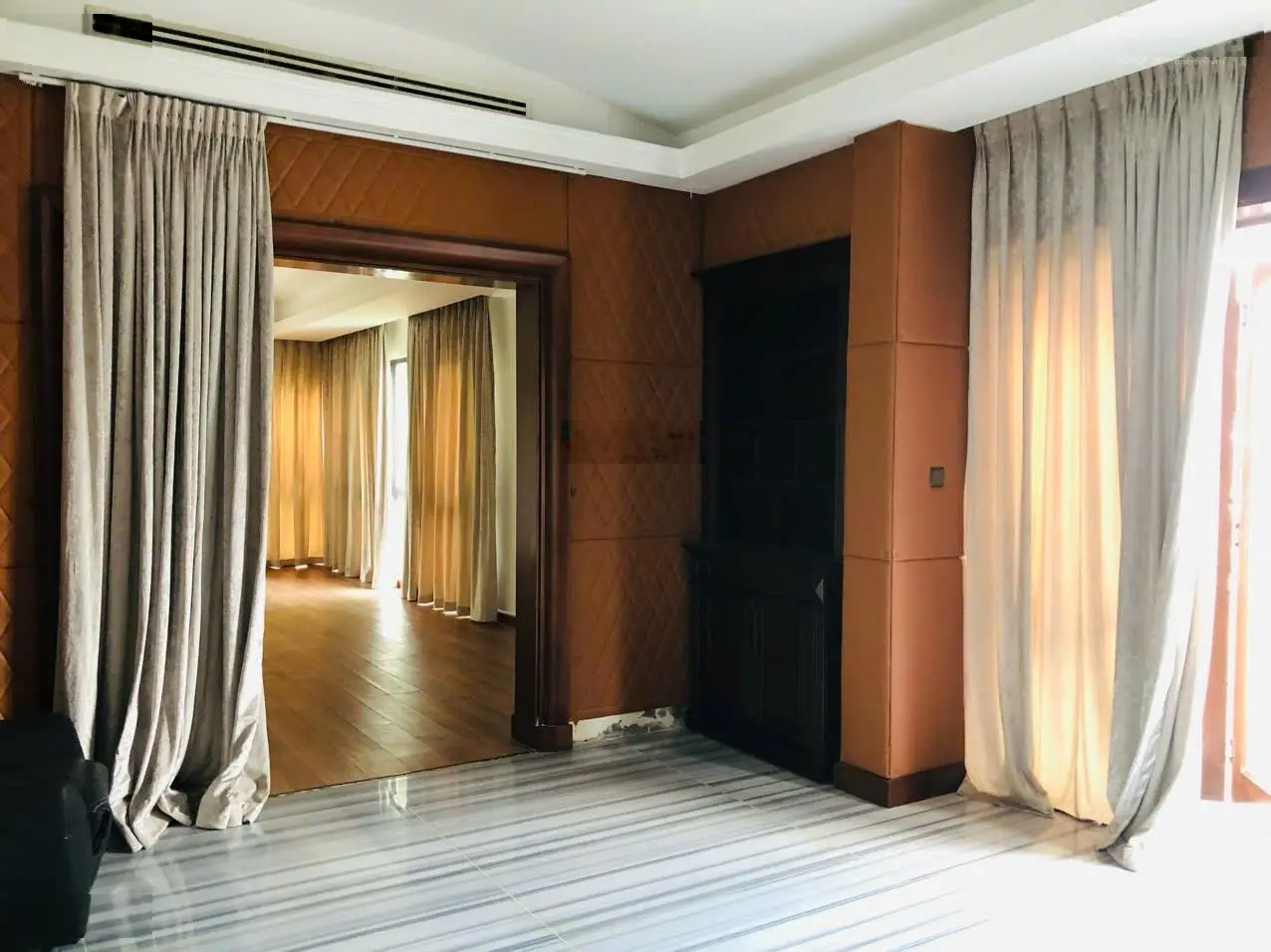 Bán biệt thự 6PN, 6WC tại Nguyễn Hoàng, An Phú, Q2, HCM giá cực rẻ 37 tỷ -0937221439
