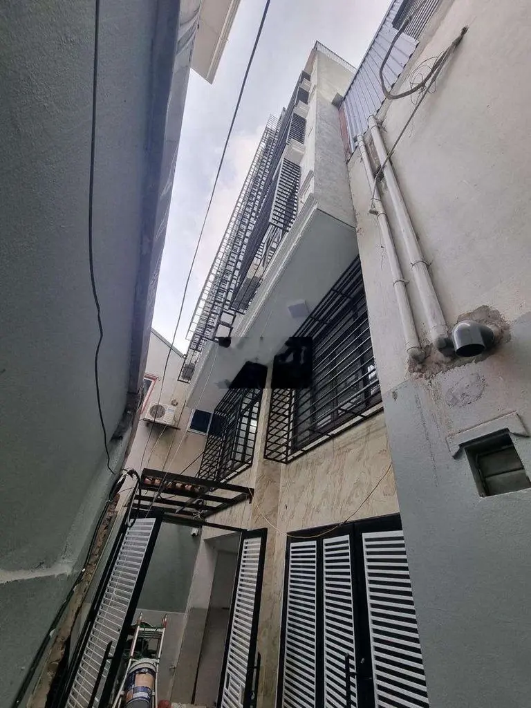 Bán Gấp nhà siêu hiếm Xuân Phương. 49m2 x 7 tầng mới 12 phòng khép kín