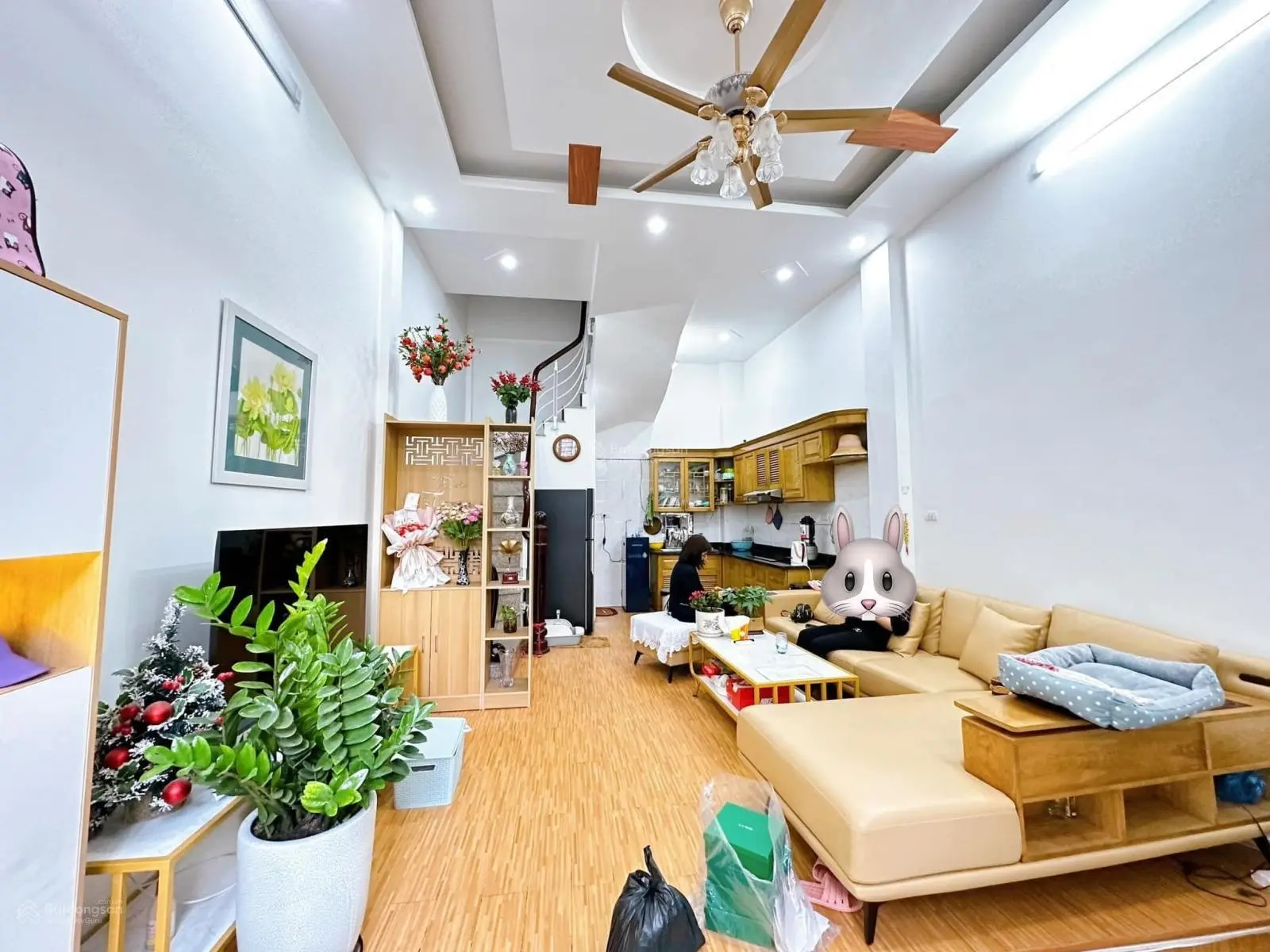 Bán nhà ngõ 210 Võ Chí Công - Tây Hồ - ngõ thông - ô tô - full nội thất - 2 mặt thoáng