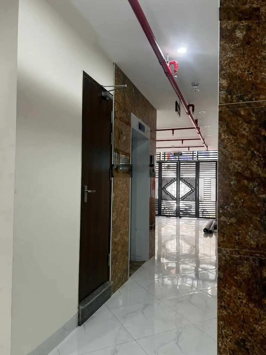 Bán nhà gà đẻ trứng vàng Hồ Tùng Mậu lô góc tháng máy 62m2 x 7 tầng 17 phòng khép kín full nội thất