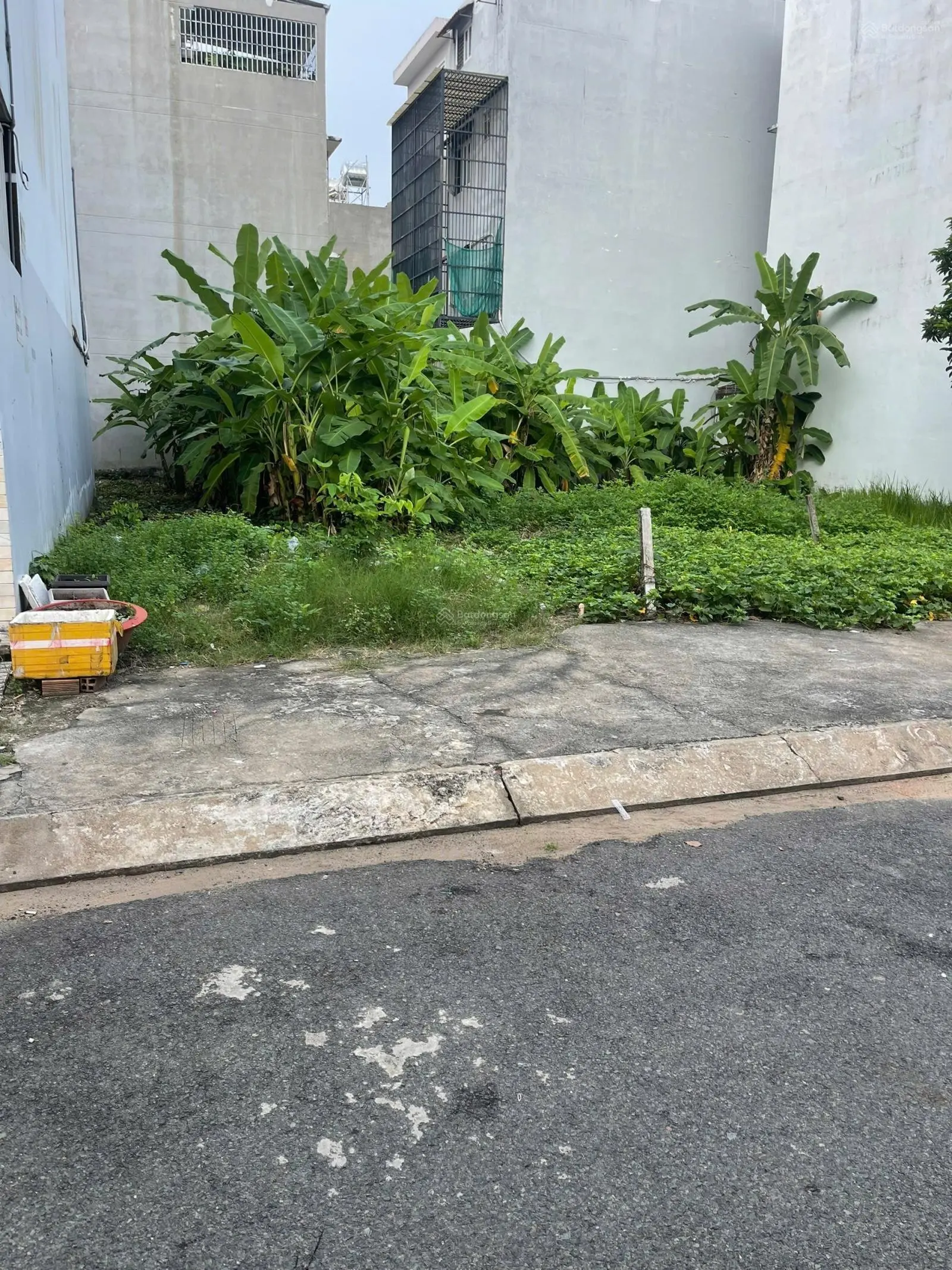Hạ giá cần bán gấp lô đất 90m2 KDC Sadeco Phước Kiển A. Giá 8.5 tỷ , sổ hồng riêng.