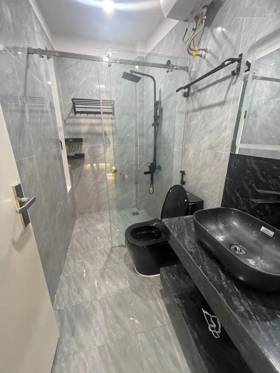 Bán nhà tây mỗ - 30m2- 5 tầng- lô góc - thông sàn- nhà mới- ngõ ô tô-dân tri thức--tiện ích vinhome