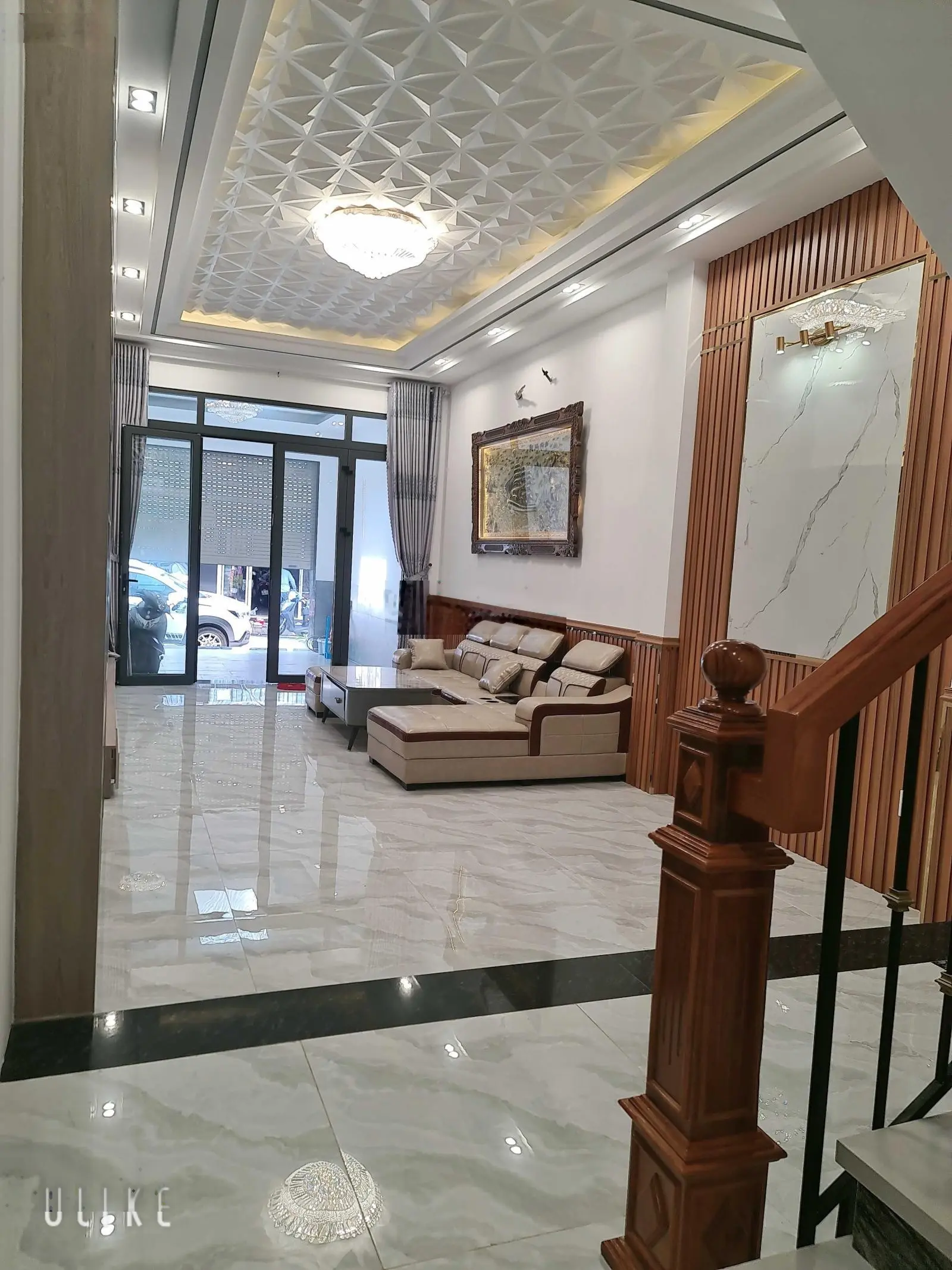 Bán nhà 4 lầu ST mới 100% MT đường số Lý Phục Man, P. Bình Thuận, DT 4 x 25m
