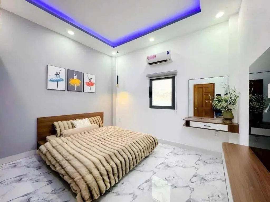 Bán nhà mới 3 tầng Huỳnh Tấn Phát, 4.1x13m, gần liền kề Phú Mỹ Hưng, 5.x tỷ