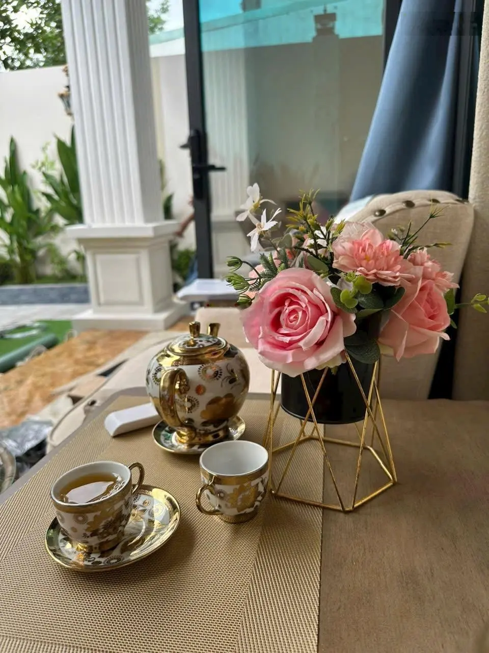 Cần bán bthu tâm huyết . Gần cao đẳng điện lực q12. Tdt 274m2 giá bán 9,6tỷ bớt lộc( tặng nội thất)