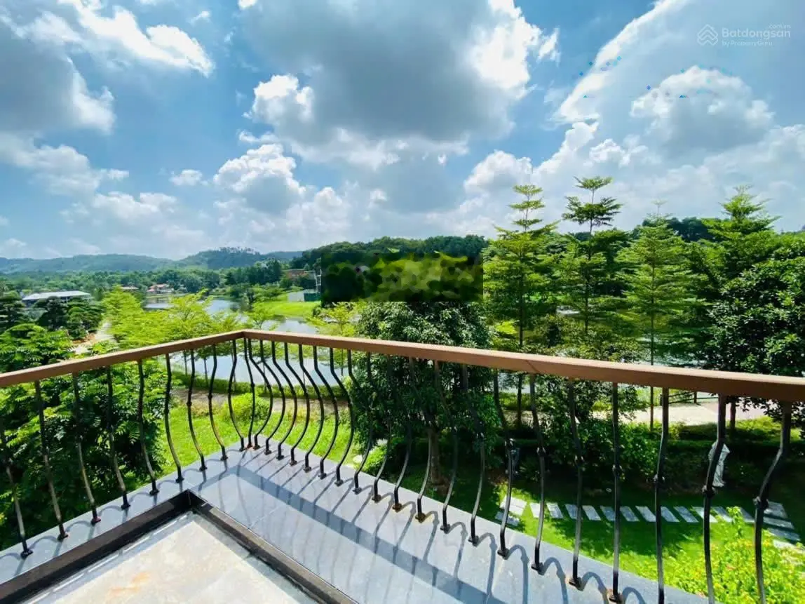 Quỹ Villa Luxury thô và hoàn thiện view hồ Đại Lải, trung tâm kết nối tiện ích, 400m, 3 tầng, 25 tỷ