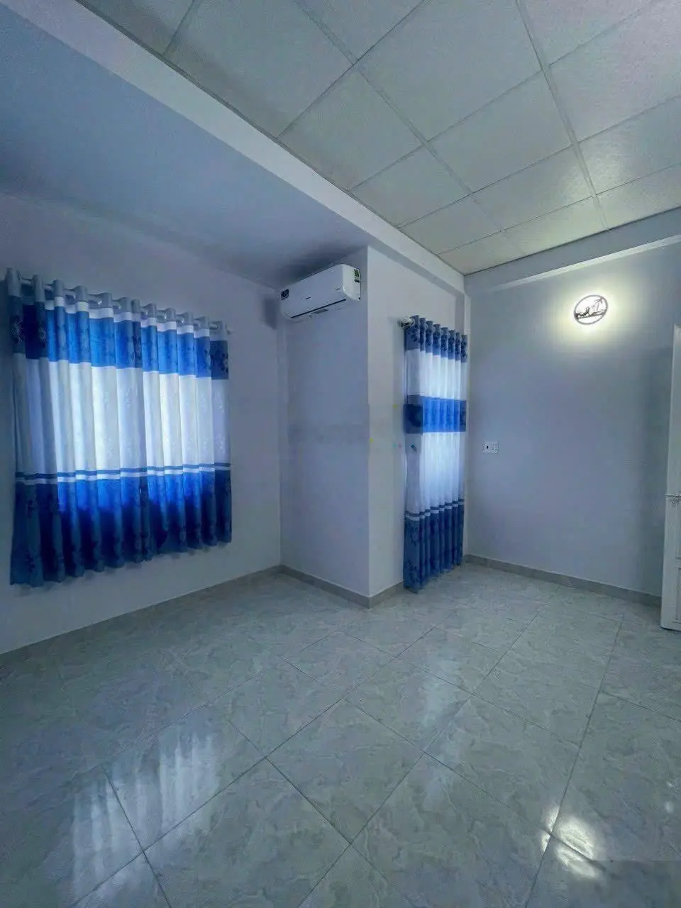 Bán nhà 4 tầng hẻm 1321 Huỳnh Tấn Phát, Phú Mỹ, Quận 7 DT: 4,5x17m có 8PN có sẵn 8 máy lạnh 4,85 tỷ