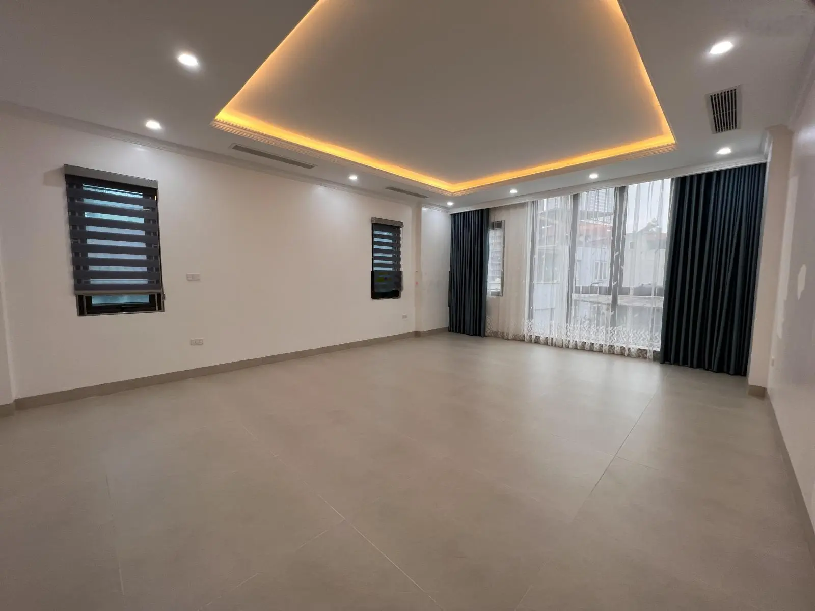 Siêu phẩm Toà văn phòng 58m2 8 tầng cực đẹp, mặt phố Kinh doanh Nguyễn Cơ Thạch, Nguyễn Đổng Chi