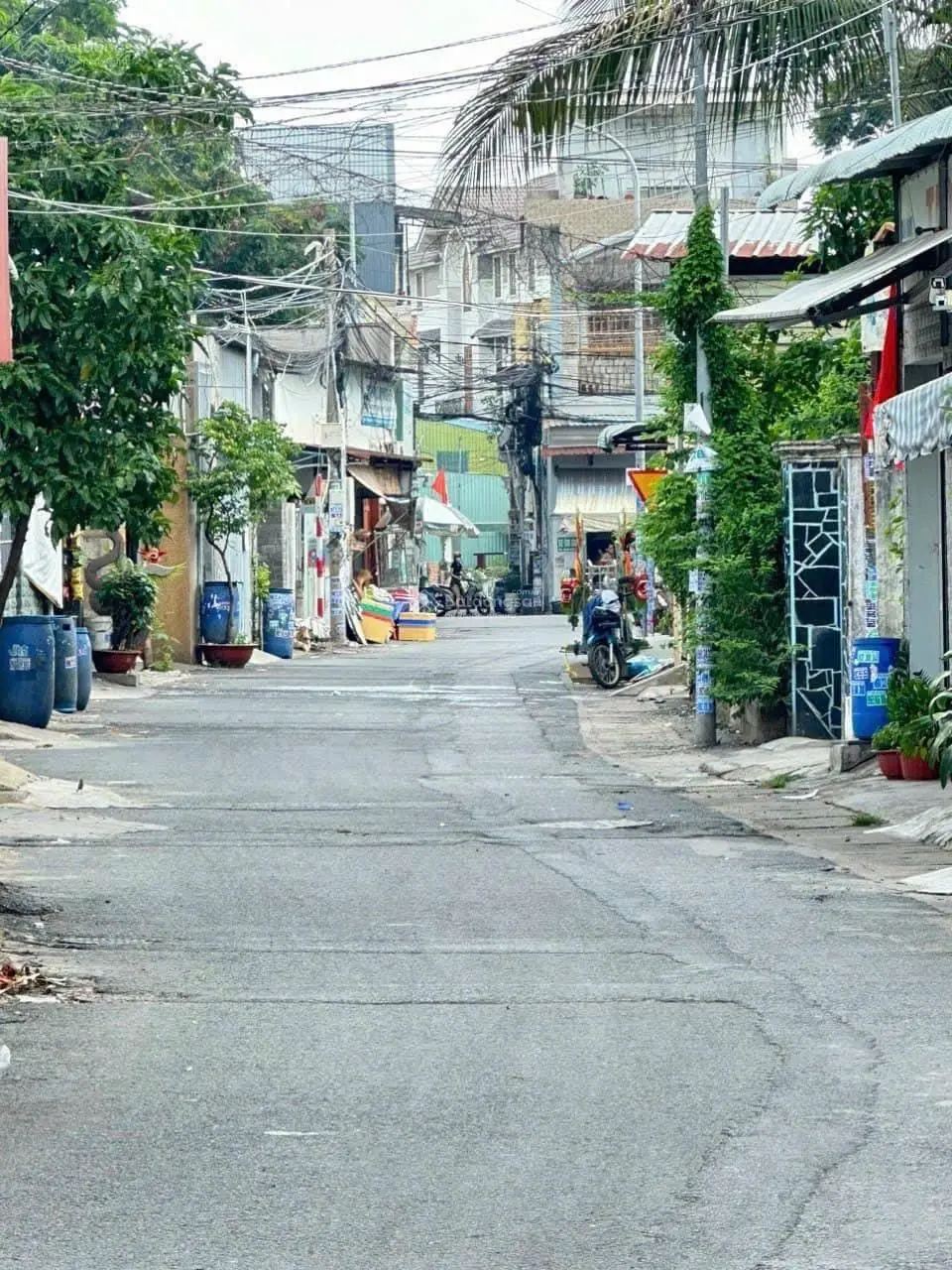 Bán đất tặng dãy trọ đang cho thuê thu nhập tốt. Gần Vincom Dĩ An