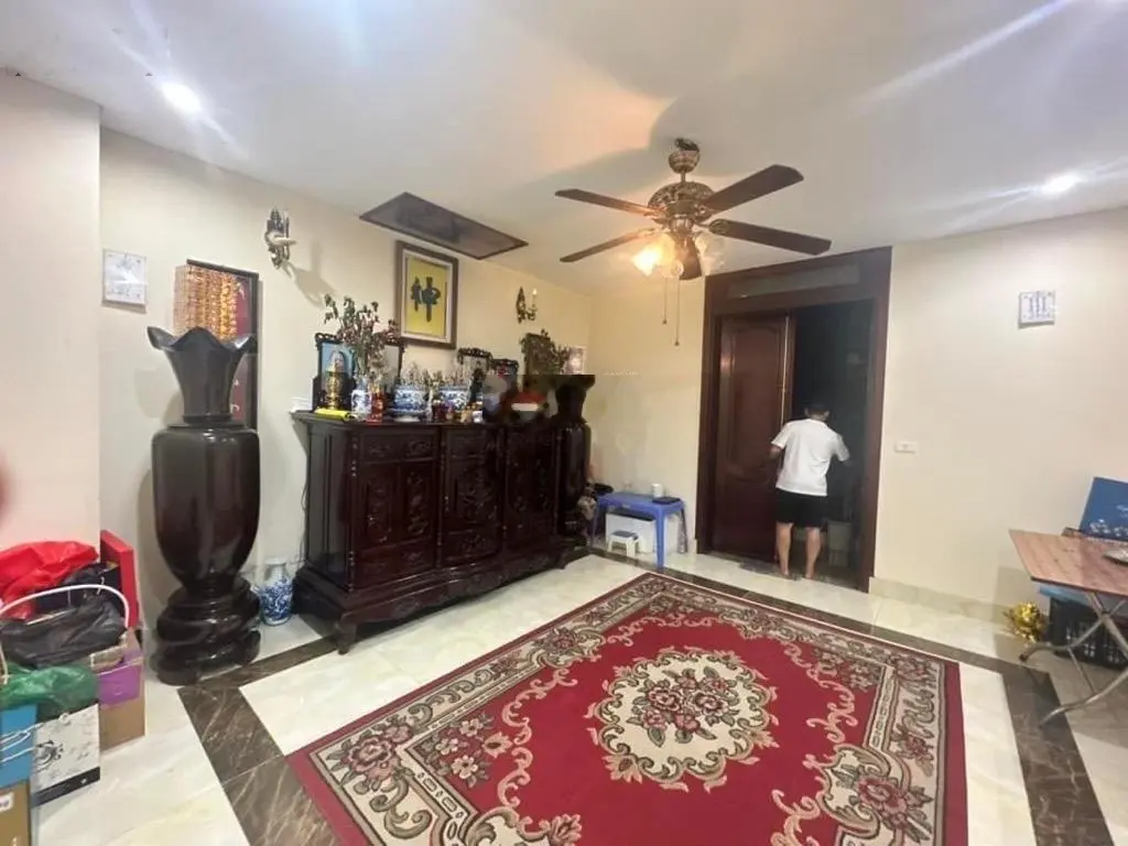 Bán nhà trung tâm phố Ngọc Lâm - 5 tầng thang máy - 5m ra mặt phố - 70m2 chỉ 12.5 tỷ