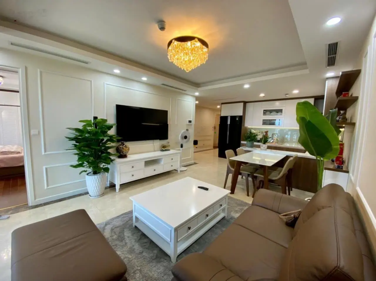 Chính chủ bán căn 3 ngủ diện tích 111m2 đẹp nhất hai tòa tháp D'Le Roi Soleil số 2 Đặng Thai Mai