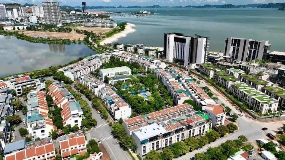 Bán gấp căn LK Lotus Hạ Long - bao giá tốt nhất thị trường