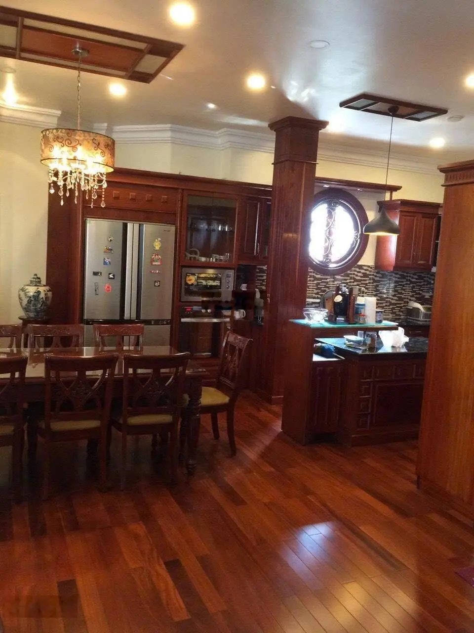 Bán biệt thự góc 2MT đường trước nhà 30m hẻm hông 12m DT 9x16m 2 lầu. Giá 27,5 tỷ