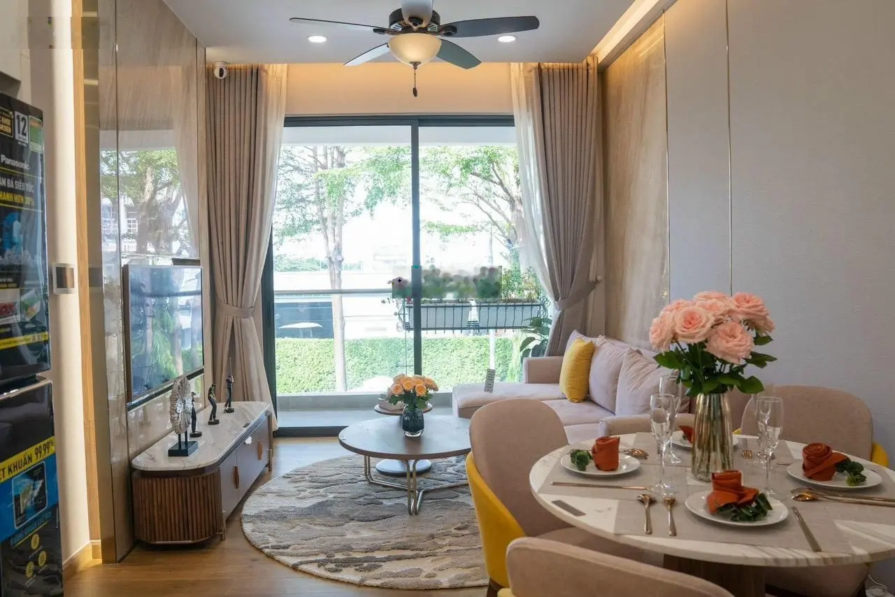 Hàng ngộp cần bán gấp căn hộ Akari city GĐ2. Giá: 3 tỷ150. View Hồ Bơi, hạn mức vay 70%. 0906 651 ***