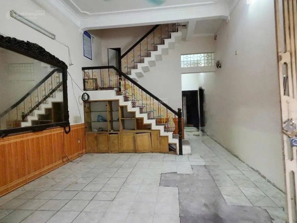 Bán nhà mặt phố quan nhân 70m2- mặt tiền 4.5m - giá 17 tỷ 800 (thương lượng)