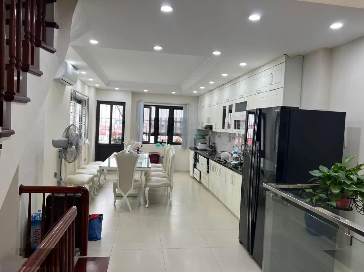 Nhà đẹp, Quang Trung Hà Đông, 68 m2, 5 tầng, 2 thoáng, KD đỉnh. Ô tô 45c ngủ nhà, chỉ 9.9 tỷ