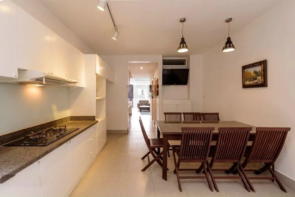 Nhỉnh 9 tỷ - nhà Đẹp 91m2 4 tầng HXH vào nhà Quang Trung - Lê Văn Thọ