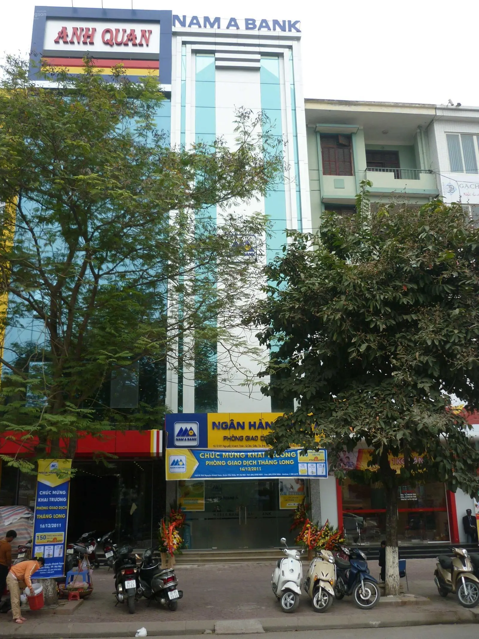 Ngộp bank bán gấp nhà đối diện BV Chợ Rẫy Q.5 , 5,5m x 21m , 7 Tầng , có thang máy , Giá 35 tỷ