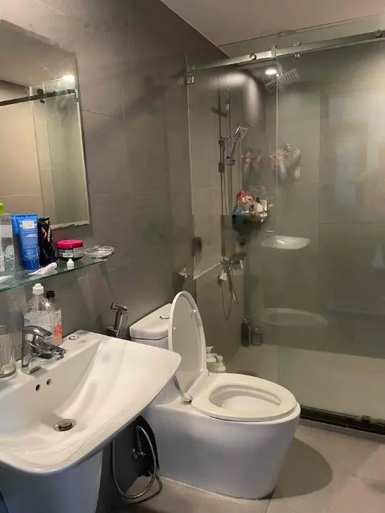 Bán căn penthouse Phúc Yên 1, 4PN, 3WC, 195m2, sổ hồng, giá 5 tỷ 6 liên hệ: 0908 435 ***