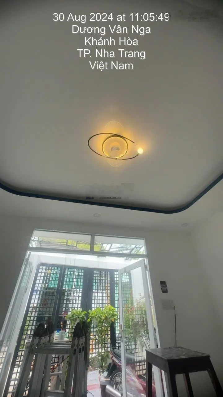 Cần bán nhà căn góc đường Dương Vân Nga - Vĩnh Hải - DT 53,5m2 - Nhà mới xây, full nội thất.