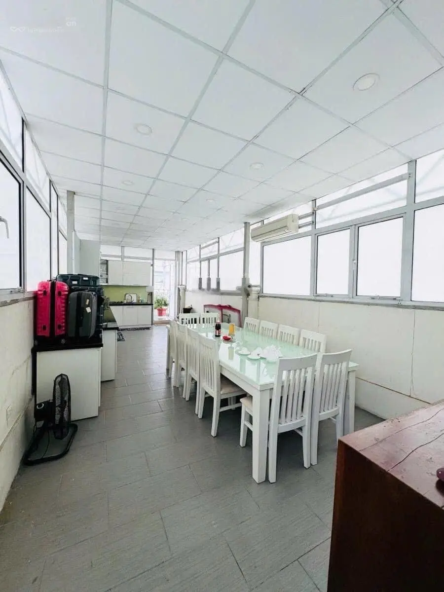 Bán Mặt phố Bạch Mai , Hai Bà Trưng . DT 113m2 7T Mặt tiền 4m. giá: 61 tỷ. LH :0383 426 ***
