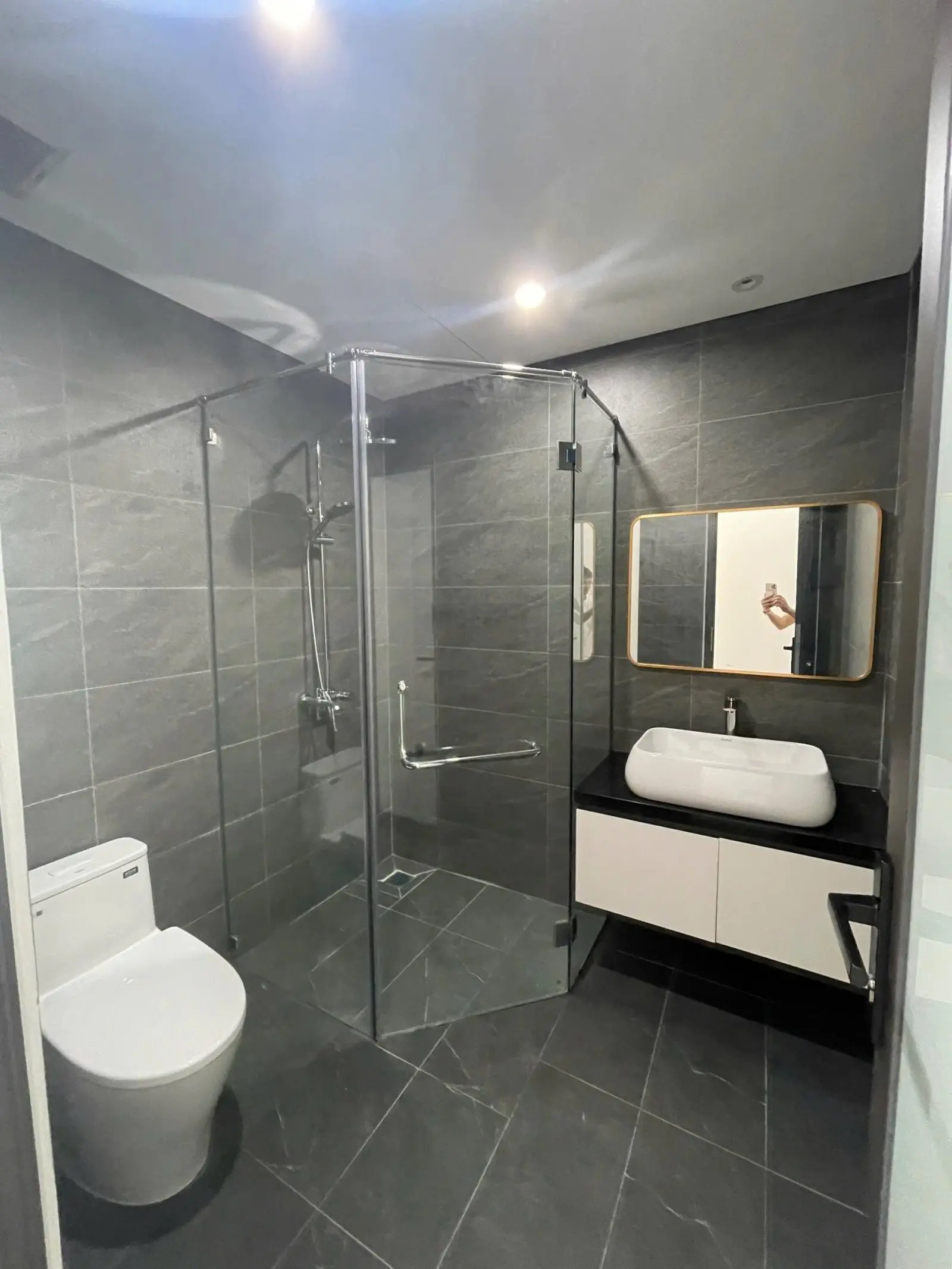 Bán nhà 2 tầng mặt tiền gần chợ Kỳ Đồng Quận Thanh Khê 94m2 giá 6,3 tỷ