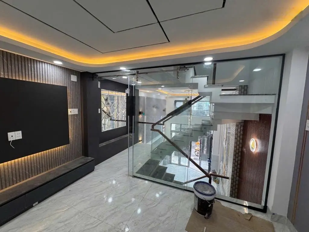 Bán nhà hẻm ô tô Bình Trị Đông, Bình Tân, ngay chợ 48m2 - 4x12 - 5 tầng, chỉ nhỉnh 5 tỷ