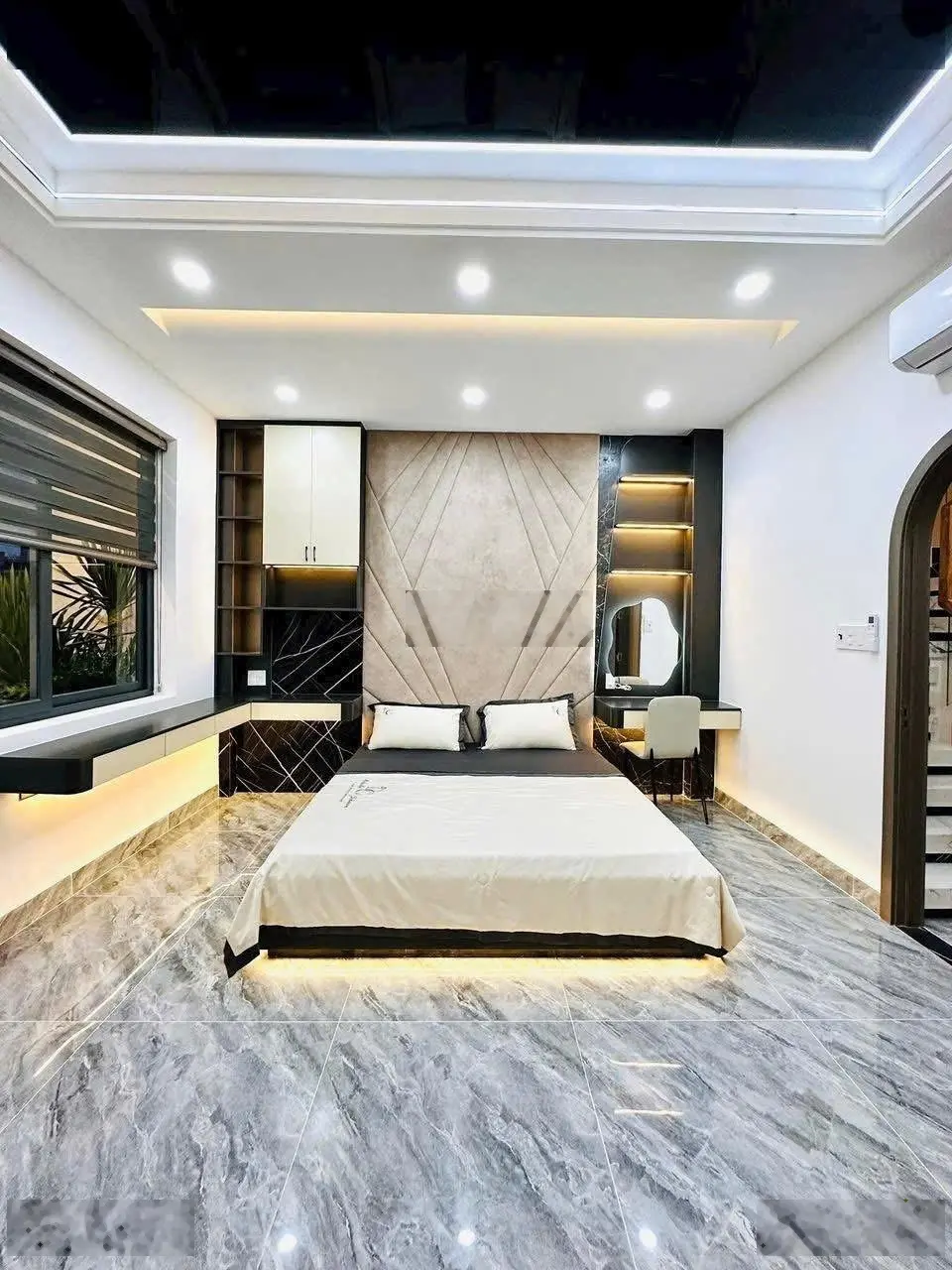 Hốt bạc nhà bán gấp cho thuê tại Lê Đại Hành, 3,55 tỷ, 59,3m2, sổ riêng chính chủ hẻm xe hơi
