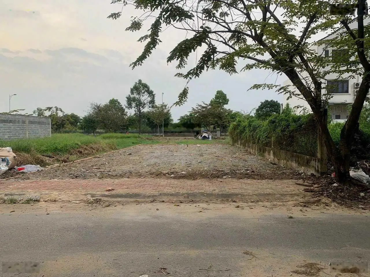 Bán lô đất 230m2 trong khu biệt thự cách Vạn Phúc 3km - Ven Sông - Giá ngộp sổ hồng riêng
