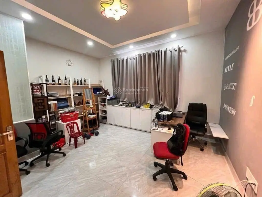 Bán nhà mặt phố Đường 10, 9,6 tỷ, 145m2, Q. Thủ Đức, TP. HCM chỉ với view đẹp