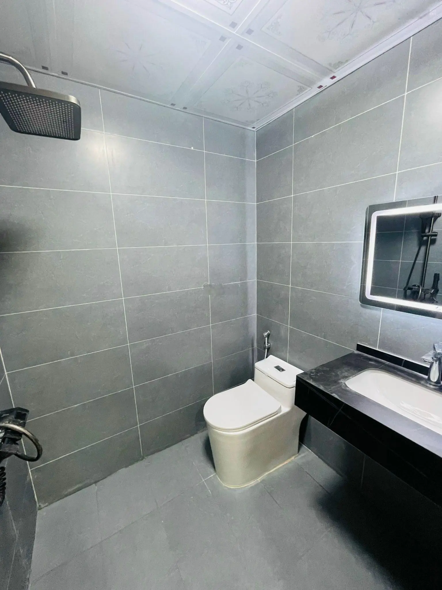 Bán căn hộ tại Nơ3 Bán đảo Linh Đàm - Hoàng Mai Hà Nội. 80m2 3ngủ 2VS. Giá 3tỷ480tr