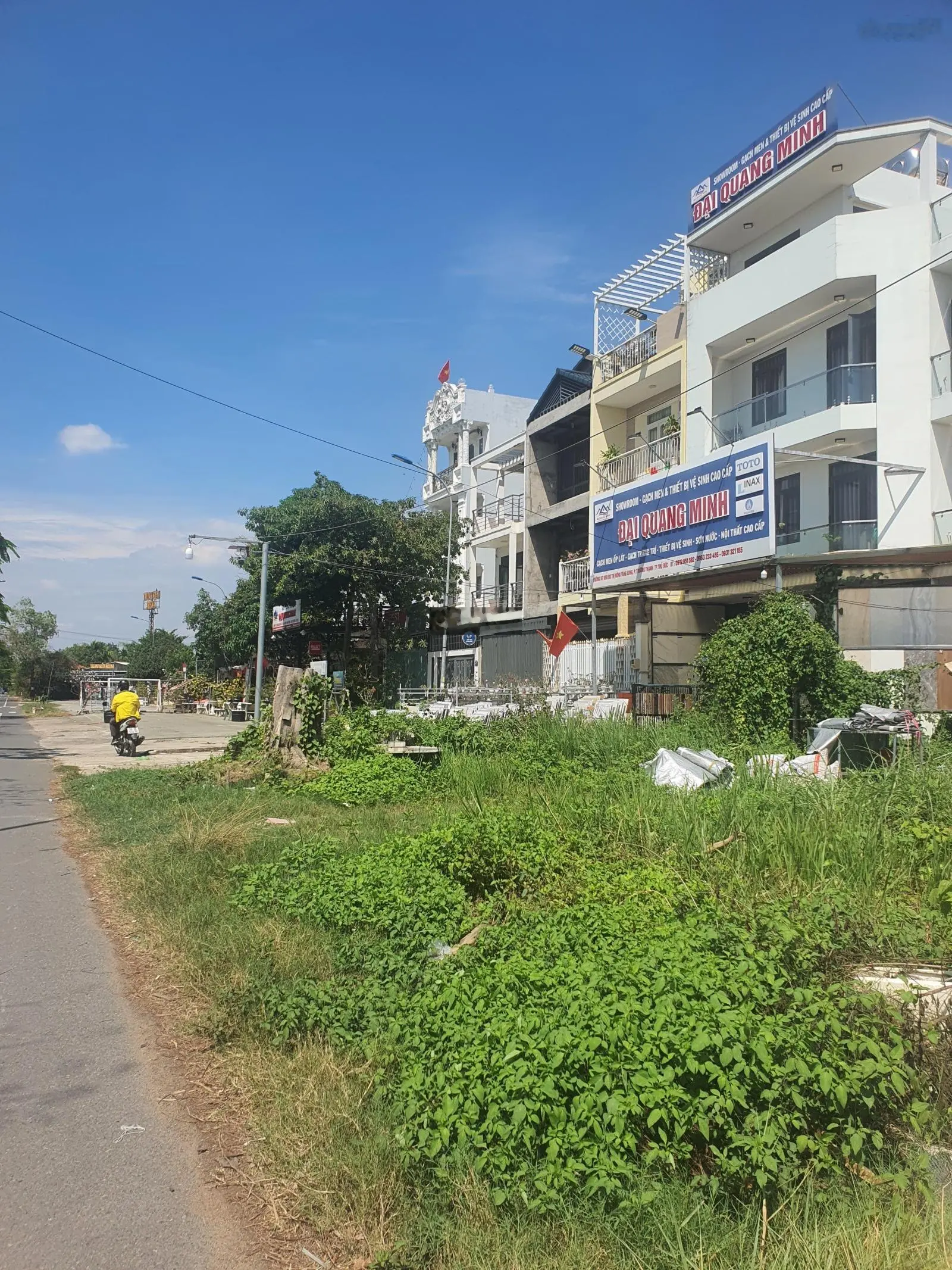 Bán NP đường 20m, giá 8 tỷ TL dt: 5x16.4m2, khai thác cho thuê 12tr/tháng tại Tp Thủ Đức