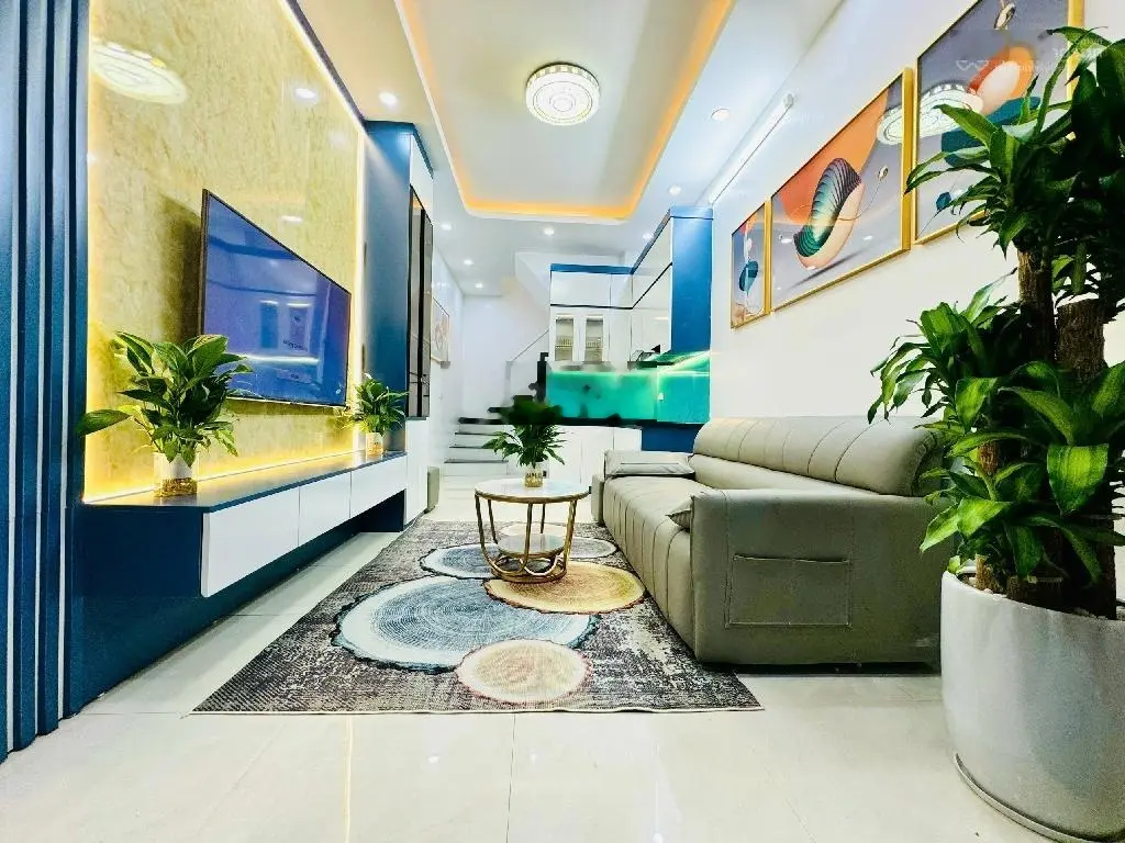 Bán nhà đẹp Tây Sơn, Đống Đa, ô tô đỗ gần, hồ, phố, lô góc, full công năng, dt 25m2 giá: 5.75tỷ tl