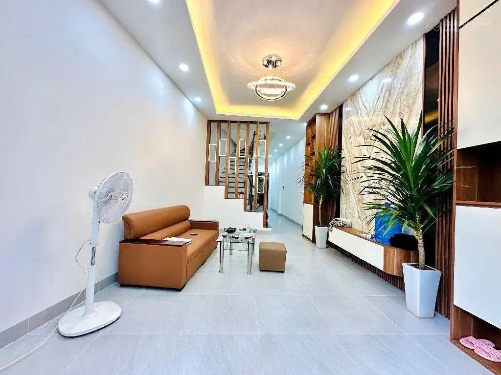 Bán Nhà Mới Đẹp Lòng Lạnh ,Vài Bước Ra Mặt Phố Minh Khai ,DT 44M2 ,MT4,2,5Tầng ,Giá 7Tỷ
